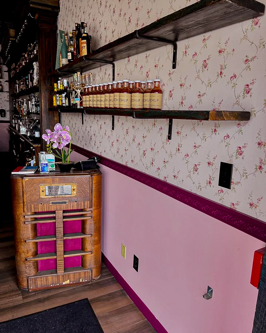 Bad Randy's Hot Chicken & BBQ Lounge, business photo 2