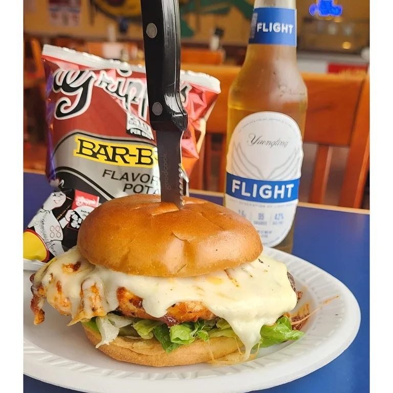 Dontae's Highland Pizza Parlor, business photo 2