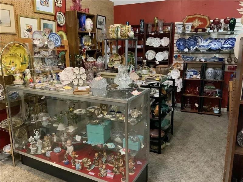 Riverside Antique Mall, business photo 4